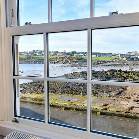 3 Bedroom Townhouse Right On The Harbour Isle of Whithorn Exteriér fotografie